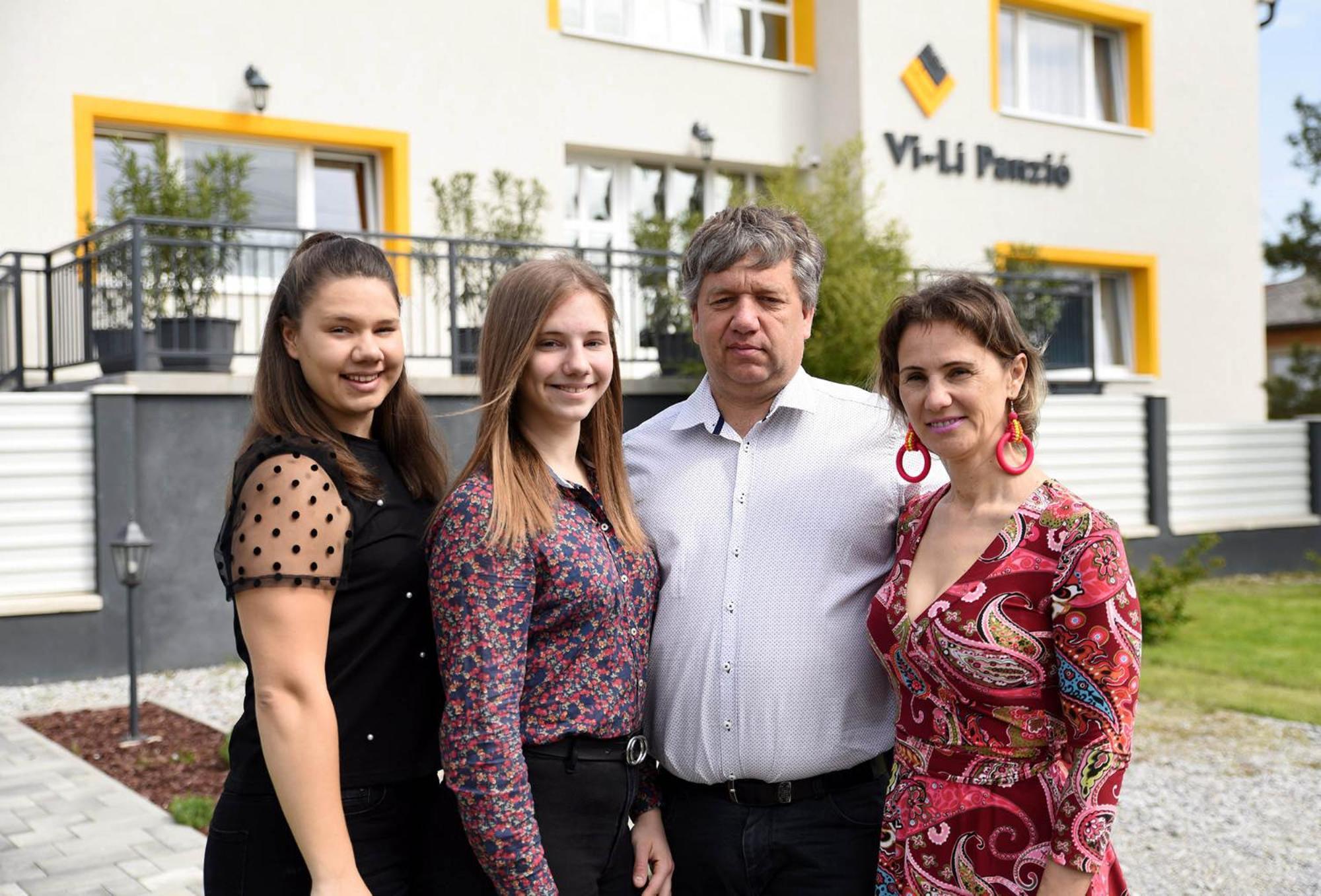 Bed and Breakfast Vi-Li Panzio Maklár Zewnętrze zdjęcie